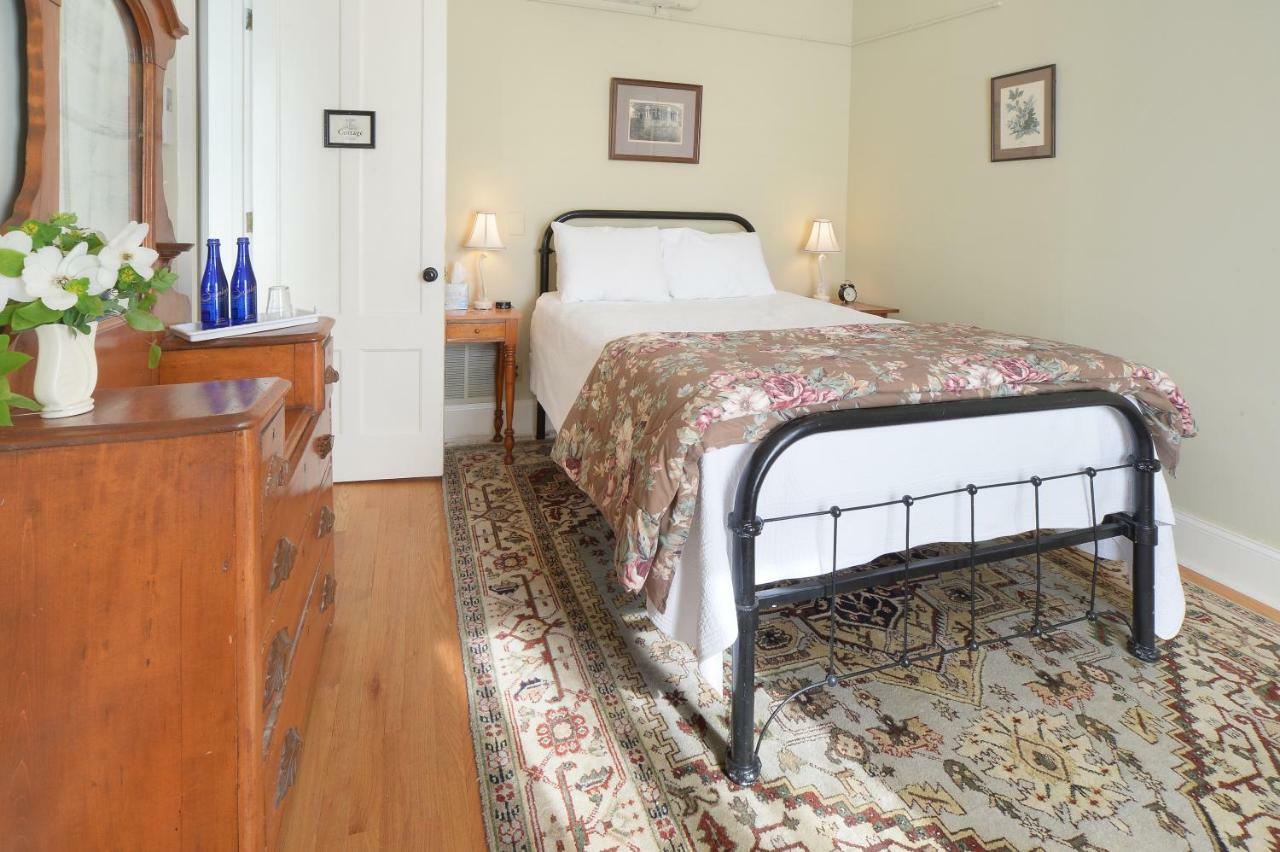 ساراتوغا سبرينغس، نيويورك The Springwater Bed And Breakfast المظهر الخارجي الصورة
