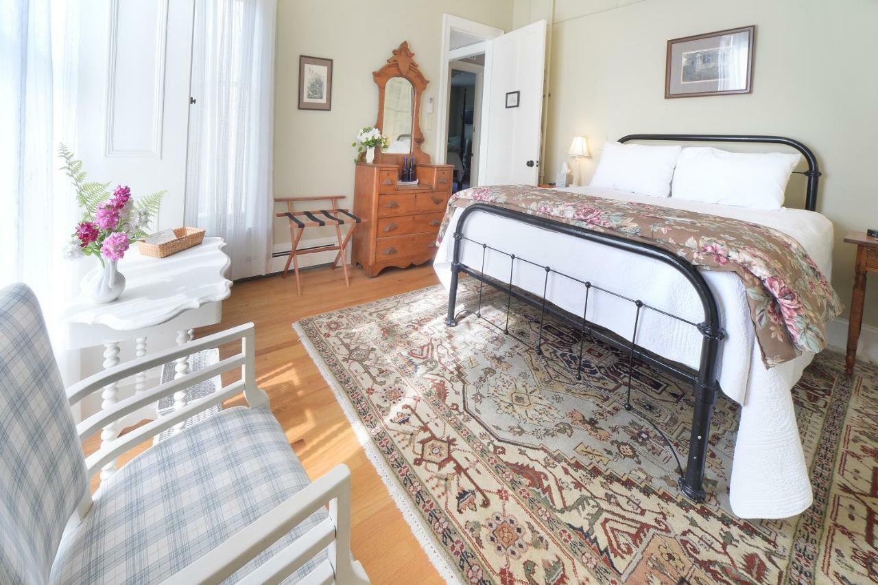 ساراتوغا سبرينغس، نيويورك The Springwater Bed And Breakfast المظهر الخارجي الصورة